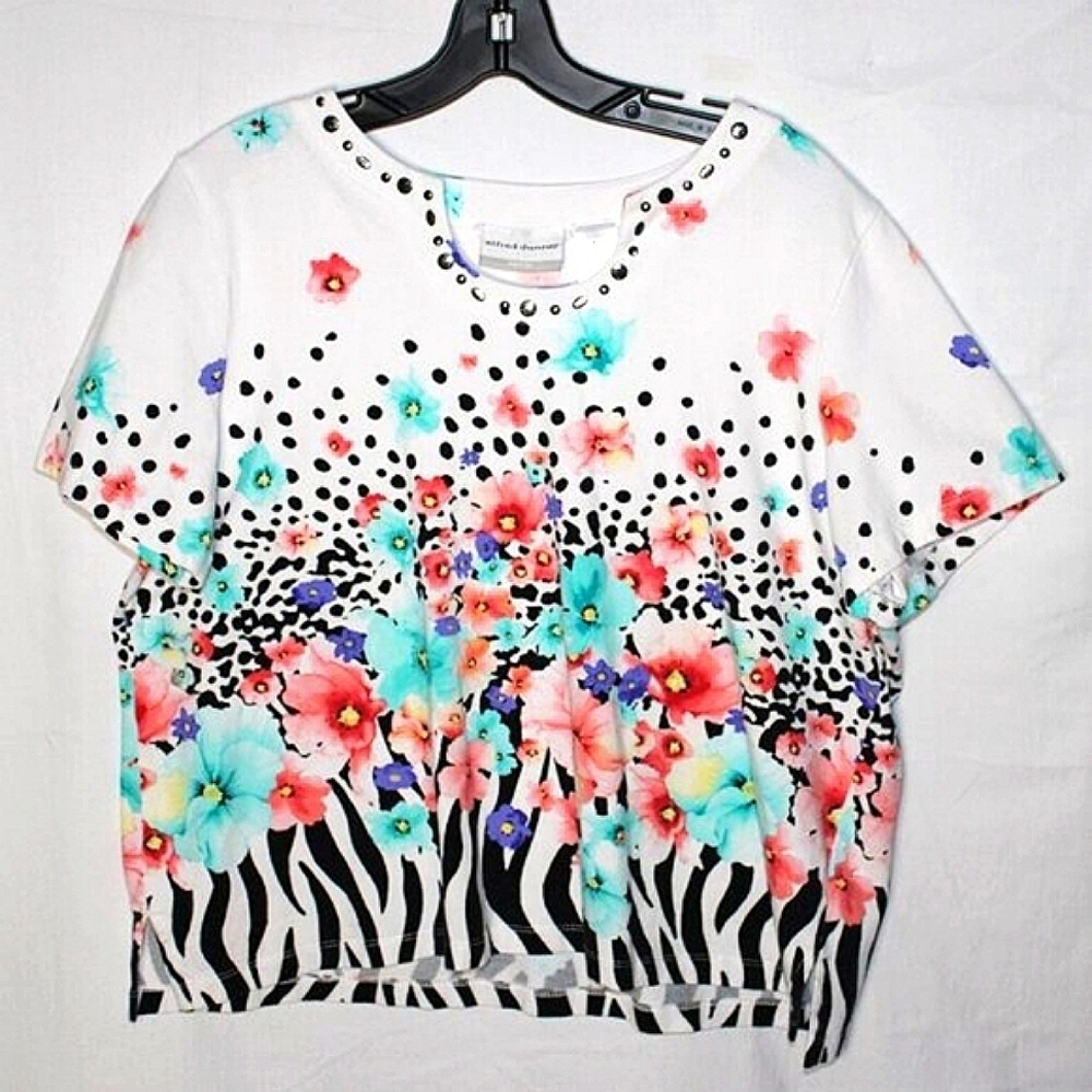 🔥 Alfred Dunner Petite PL Floral Zebra Studded Top – Bold & Chic! 🔥